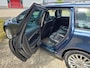 Volvo V70 2.5T Momentum 5 cilinder 200 PK 147 KW Airco Leer Navi Trekhaak elektrische achterklep.
