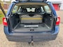 Volvo V70 2.5T Momentum 5 cilinder 200 PK 147 KW Airco Leer Navi Trekhaak elektrische achterklep.