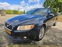 Volvo V70 2.5T Momentum 5 cilinder 200 PK 147 KW Airco Leer Navi Trekhaak elektrische achterklep.