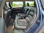 Volvo V70 2.5T Momentum 5 cilinder 200 PK 147 KW Airco Leer Navi Trekhaak elektrische achterklep.