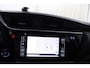 Toyota Auris 1.8 Hybrid Dynamic | Navigatie | Trekhaak | Toyota Safety Sense |