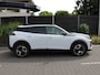 Peugeot e-2008 Allure 54 kWh 156PK Navigatie, Rondomzichtcamera, Adaptieve Cruise Control, Keyless, Stoelverwarming