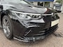 Volkswagen Golf 1.5 eTSI R-Line Business Aut Navi Camera ACC Carpl