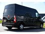 Renault Master T35 2.3 dCi L2H2 Black Edition Cruise, NAVI, Sensoren, Multimedia, Clima, Trekhaak, Airco, 145PK, Uniek!