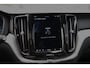 Volvo XC60 2.0 350 PK T6 Plug-in Hybrid AWD Plus Dark Long Range, Panoramadak, Trekhaak, Harman/Kardon, 360 Camera
