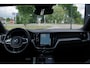 Volvo XC60 2.0 350 PK T6 Plug-in Hybrid AWD Plus Dark Long Range, Panoramadak, Trekhaak, Harman/Kardon, 360 Camera
