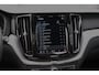 Volvo XC60 2.0 350 PK T6 Plug-in Hybrid AWD Plus Dark Long Range, Panoramadak, Trekhaak, Harman/Kardon, 360 Camera