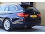 BMW 5-Serie Touring 520i High Executive * Massage stoelen * Trekhaak * Stoelventilatie * Panorama dak * Leder * LED *