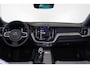 Volvo XC60 T6 Recharge AWD Plus Dark - LONG RANGE - Luchtvering - Panorama/schuifdak - IntelliSafe Assist & Surround - 360º Camera - Adaptieve LED koplampen - Verwarmde voorstoelen, stuur & achterbank - Parkeersensoren voor & achter - Elektr. bedienb. voorstoelen met geheugen - Draadloze tel. lader - Extra getint glas - Elektr. inklapbare trekhaak - 20' LMV