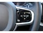 Volvo XC60 T6 Recharge AWD Plus Dark - LONG RANGE - Luchtvering - Panorama/schuifdak - IntelliSafe Assist & Surround - 360º Camera - Adaptieve LED koplampen - Verwarmde voorstoelen, stuur & achterbank - Parkeersensoren voor & achter - Elektr. bedienb. voorstoelen met geheugen - Draadloze tel. lader - Extra getint glas - Elektr. inklapbare trekhaak - 20' LMV