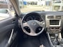 Lexus IS 250 Business / NL-Auto / 6-Cilinder / 208 PK / Vol-Leder / Stoelverwarming / Cruise-Control / Climate-Control / Radio-Bluetooth / Navi / Camera-Achter / 18'' LMV / All-Season / ENZ.
