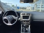 Lexus IS 250 Business / NL-Auto / 6-Cilinder / 208 PK / Vol-Leder / Stoelverwarming / Cruise-Control / Climate-Control / Radio-Bluetooth / Navi / Camera-Achter / 18'' LMV / All-Season / ENZ.