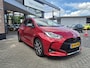 Toyota Yaris 1.5 Hybrid Executive NL-AUTO 1E-EIG ALL SEASON DODEHOEK NAVI APPLE/ ANDROID STOELVERWARMING KEYLESS DAB+