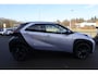 Toyota Aygo X JBL KEYLESS STOELVERW. JBL-AUDIO 18"LMV PARK-SENSOREN APPLE/ANDROID NAVI DRAADLOOS-LADEN-TEL NL-AUTO NIEUW