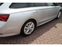 Skoda Octavia Combi 1.0 TSI Sport Business Trekhaak/Stuurwielverw/Carplay/Virtual