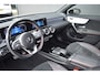 Mercedes-Benz A-klasse 250 e AMG Line Plug-in Hybrid | Afn. Trekhaak | Schuif-/Kanteldak | HUD | Dodehoekdetectie | Adaptive Cruise | Navigatie | 360 Camera | Apple Carplay | Android Auto | !!