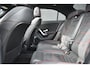Mercedes-Benz A-klasse 250 e AMG Line Plug-in Hybrid | Afn. Trekhaak | Schuif-/Kanteldak | HUD | Dodehoekdetectie | Adaptive Cruise | Navigatie | 360 Camera | Apple Carplay | Android Auto | !!