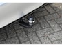 Mercedes-Benz A-klasse 250 e AMG Line Plug-in Hybrid | Afn. Trekhaak | Schuif-/Kanteldak | HUD | Dodehoekdetectie | Adaptive Cruise | Navigatie | 360 Camera | Apple Carplay | Android Auto | !!