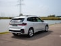 BMW X1 sDrive20i Steptronic M-Sport | Trekhaak | Elektrische stoelen | Adap. LED | Harman Kardon | Schuif-kantel Pano | 360 Camera
