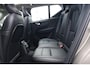 Volvo XC40 1.5 T5 Recharge Inscription | Panoramadak | Adaptive cruise control | Lederen bekleding | Stoel- en stuurverwarming | Dode hoek waarschuwing BLIS | Standkachel | Achteruitrijcamera | Parkeersensoren voor + achter | Trekhaak |