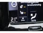 Volvo XC40 1.5 T5 Recharge Inscription | Panoramadak | Adaptive cruise control | Lederen bekleding | Stoel- en stuurverwarming | Dode hoek waarschuwing BLIS | Standkachel | Achteruitrijcamera | Parkeersensoren voor + achter | Trekhaak |