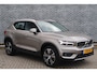 Volvo XC40 1.5 T5 Recharge Inscription | Panoramadak | Adaptive cruise control | Lederen bekleding | Stoel- en stuurverwarming | Dode hoek waarschuwing BLIS | Standkachel | Achteruitrijcamera | Parkeersensoren voor + achter | Trekhaak |