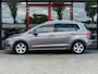 Volkswagen Golf Sportsvan 1.4 TSI Highline | Trekhaak | Schuif/ Kantel Dak | Navigatie | Camera | Panoramadak | Climate Control | Cruise Control | Metallic Lak | Parkeersensoren | Lichtmetalen Velgen | 2e Eigenaar | Origineel NL |