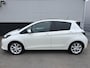 Toyota Yaris 1.5 Full Hybrid Dynamic CVT-Automaat Incl: Climate Control, Cruise Control, LM velgen, Parkeerhulpcamera