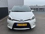 Toyota Yaris 1.5 Full Hybrid Dynamic CVT-Automaat Incl: Climate Control, Cruise Control, LM velgen, Parkeerhulpcamera