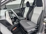 Toyota Yaris 1.5 VVT-i Aspiration Incl: Climate Control, Cruise Control, Navigatie, Trekhaak, Metallic lak