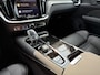 Volvo V60 T6 Plug-in hybrid AWD AUT8 350PK Plus Bright, Panoramadak, 19” lichtmetalen velgen, Sportstoelen, Stoel- & Stuurwielverwarming, Harman Kardon audio, Elektrisch bedienbare voorstoelen met geheugen
