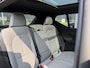 Volvo EX40 Single Motor Extended Range 252PK 82 kWh Plus, Panoramadak, Trekhaak semi elektrisch inklapbaar, 20" Lichtmetalen velgen, Harman Kardon Audio, Wool Blend bekledng, RVS Sideskirts, Stoel- & stuurwielverwarming, Google Maps & Infotainment