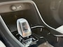 Volvo EX40 Single Motor Extended Range 252PK 82 kWh Plus, Panoramadak, Trekhaak semi elektrisch inklapbaar, 20" Lichtmetalen velgen, Harman Kardon Audio, Wool Blend bekledng, RVS Sideskirts, Stoel- & stuurwielverwarming, Google Maps & Infotainment