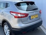 Nissan Qashqai 1.5 dCi Business Edition / Trekhaak (Trekgewicht 1.350kg) / Achteruitrijcamera / Stoelverwarming voor / Navigatie full map / Cruise- en Climate Control / Parkeerksenroren voor en achter / Bluetooth / Radio /