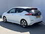 Nissan Leaf Tekna 40 kWh / Stuur- en Stoelverwarming voor en achter / Adaptieve Cruise Control / Bose Premium Audio / 360° Camera / Keyless Entry & Start / Parkeersensoren voor en achter / Bluetooth / DAB Radio /