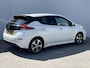 Nissan Leaf Tekna 40 kWh / Stuur- en Stoelverwarming voor en achter / Adaptieve Cruise Control / Bose Premium Audio / 360° Camera / Keyless Entry & Start / Parkeersensoren voor en achter / Bluetooth / DAB Radio /