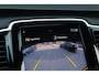Volvo XC90 2.0 T8 Twin Engine AWD R-Design | Pano | B&W | Trekhaak | Luchtvering