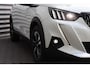 Peugeot 2008 1.2 PURETECH 130PK GT PACK / NAVI / LEDER / CLIMA / PDC / 17" LMV / CAMERA / PANO. DAK / PARELMOER / KEYLESS / FULL-LED / FULL OPTIONS / NIEUWSTAAT !!