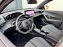 Peugeot e-2008 EV Allure 54 kWh Long range| Nieuw model | Parkeercamera | Meer foto's volgen