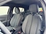 Peugeot e-2008 EV Allure 54 kWh Long range| Nieuw model | Parkeercamera | Meer foto's volgen