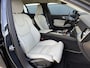 Volvo V60 2.0 T4 Inscription | Polestar Engineerd | Trekhaak | Blis | Adaptieve Cruise controle | Leder | Camera | Memory |
