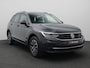 Volkswagen Tiguan 1.4 TSI Life e-hybrid 245PK DSG led, adaptive cruise, achteruitrijcamera, lane assist, keyless, elek. bedienbare achterklep, navigatie,  17" lichtmetaal