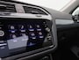 Volkswagen Tiguan 1.4 TSI Life Business eHybrid 245PK DSG Full led, trekhaak, adaptive cruise, stuur-stoelverwarming, schuif-kanteldak, navigatie, 17" lichtmetaal
