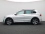Volkswagen Tiguan 1.4 TSI eHybrid R-Line Business+ 245PK DSG Matrix-LED, Keyless, Side Assist, Achteruitrijcamera, Navi, Virtual Cockpit, 19" LM, Stoel-Stuurverwarming, Adaptive cruise control