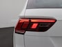 Volkswagen Tiguan 1.4 TSI eHybrid R-Line Business 245PK DSG matrix led, panoramadak, achteruitrijcamera, stuur-stoelverwarming, adaptive cruise, side assist, keyless, elek. bedienbare achterklep, 19" lichtmetaal