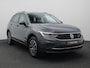 Volkswagen Tiguan 1.4 TSI eHybrid Life Business 245PK DSG full led, adaptive cruise, achteruitrijcamera, elek. bedienbare achterklep, keyless, lane assist, navigatie, 17" lichtmetaal