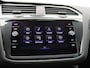 Volkswagen Tiguan 1.4 TSI eHybrid Elegance 245PK DSG Matrix Led, adaptive cruise met travel assist, schuif-kanteldak, achteruitrijcamera, elek. bedienbare achterklep, 18" lichtmetaal