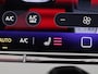 Volkswagen Golf Variant 1.5 eTSI R-Line 150PK DSG full led, trekhaak, keyless, stuur-stoelverwarming, achteruitrijcamera, adaptive cruise met travel assist, elek. bedienbare achterklep, 18" lichtmetaal