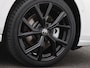Volkswagen Golf 1.5 eHybrid Life Edition 204PK DSG Navi via Apple Carplay/Android Auto, Achteruitrijcamera, Stoel-Stuurverwarming, Keyless, 18" LM Velgen Zwart, Adaptieve Cruise Controle