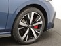 Volkswagen Golf 1.5 eHybrid GTE 272PK DSG Black style, 18"  lichtmetalen vlgen, Side Assist, Achteruitrijcamera, Stoel-Stuurverwarming, Navi via Apple Carplay/Android Auto, Matrix-LED verlichting, Trekhaak